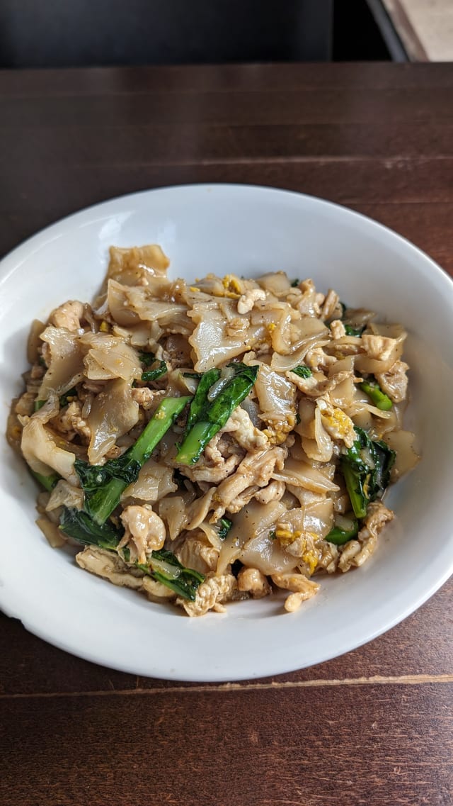 Pad Se Ew Lunch.
