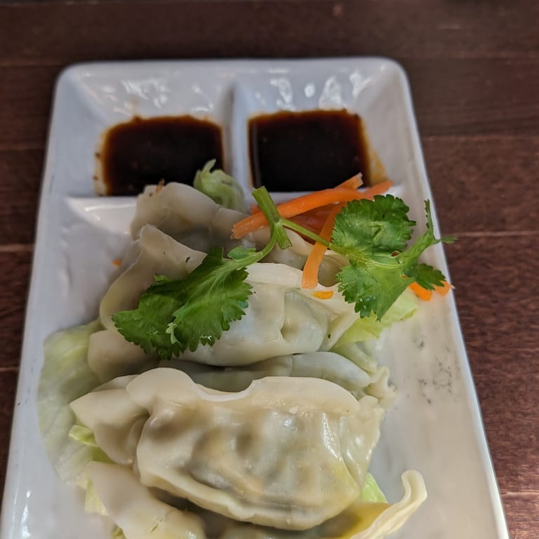 Savor Your Lunch with Us